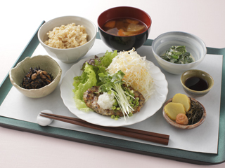 元氣亭本日のお食事（ブログ用）.jpg
