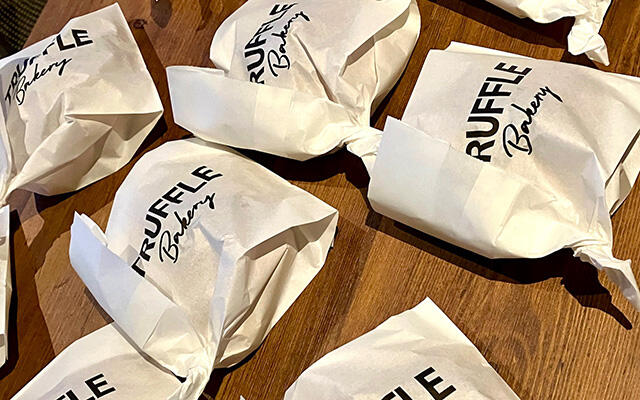 参加者に提供されたTruffleBAKERYの塩パン.jpg