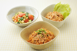 b91_にんじんのごまソース和え、にんじんサラダ、豆サラダ.jpg